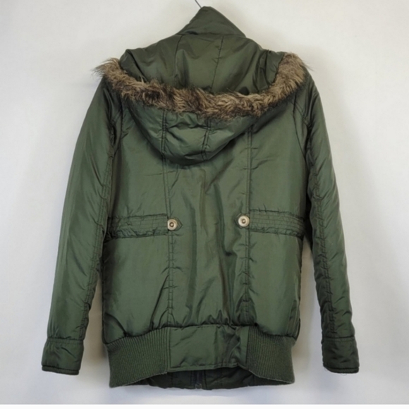 DOLLHOUSE Hooded Bomber Green Puffer Jacket Size Medium - Picture 4 of 7